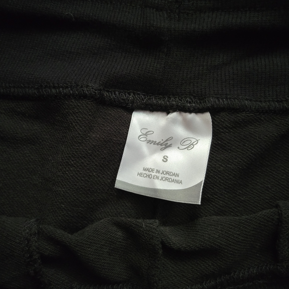 Black drawstring shorts small - Picture 7 of 8